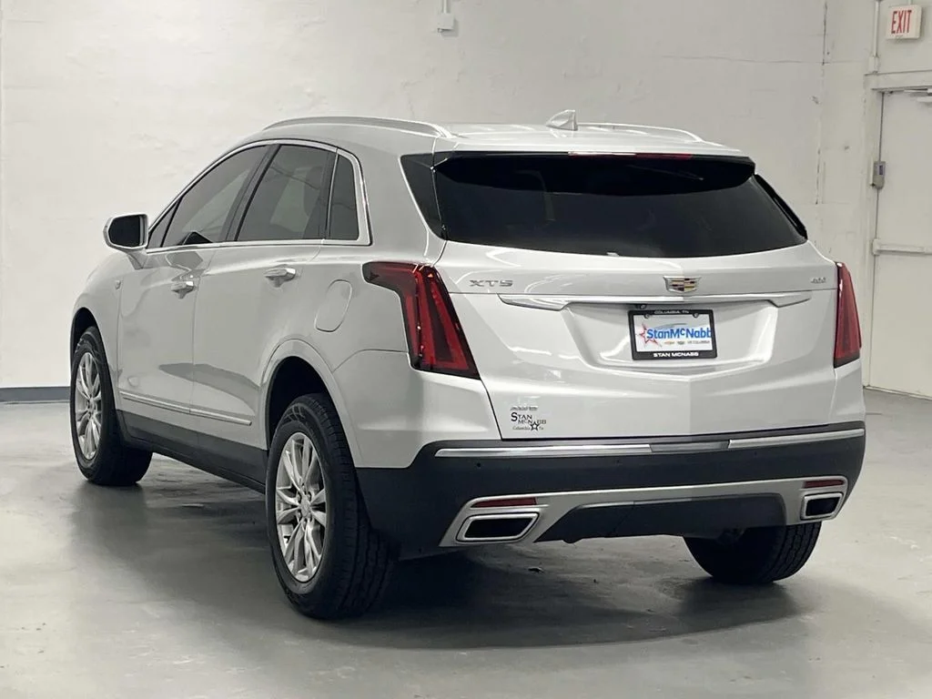 Used 2020 RADIANT SILVER METALLIC Cadillac Premium Luxury AWD image 6
