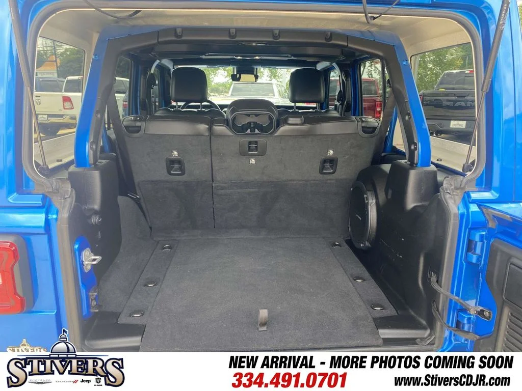 Used 2022 Blue Jeep Unlimited Rubicon 392 image 13