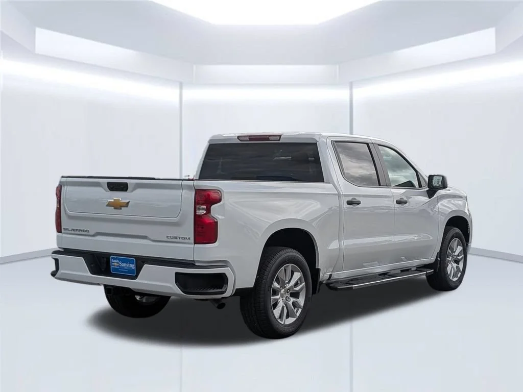 New 2026 Summit White Chevrolet Custom image 6