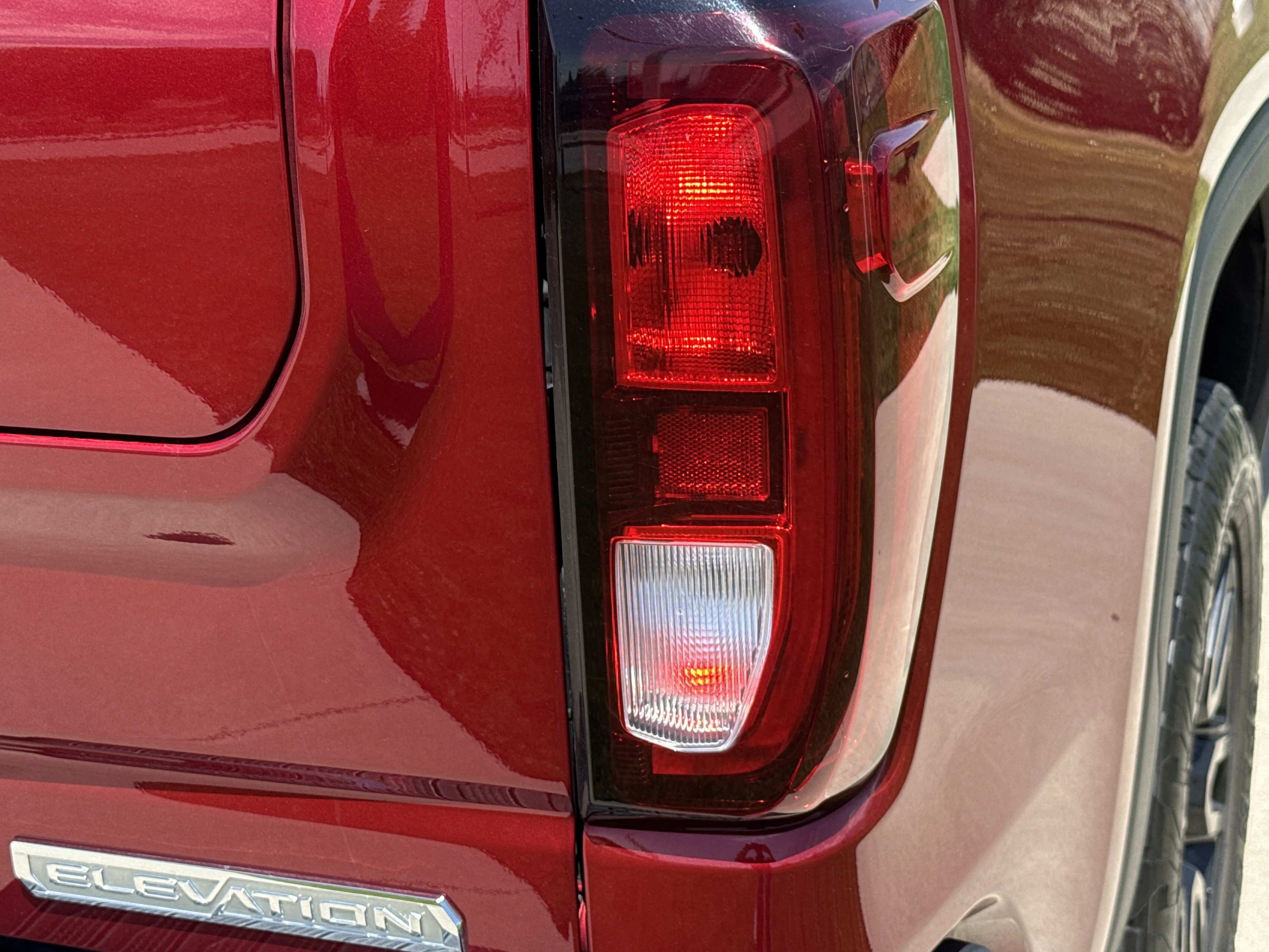 Used 2021 Cayenne Red Tintcoat GMC Elevation image 12