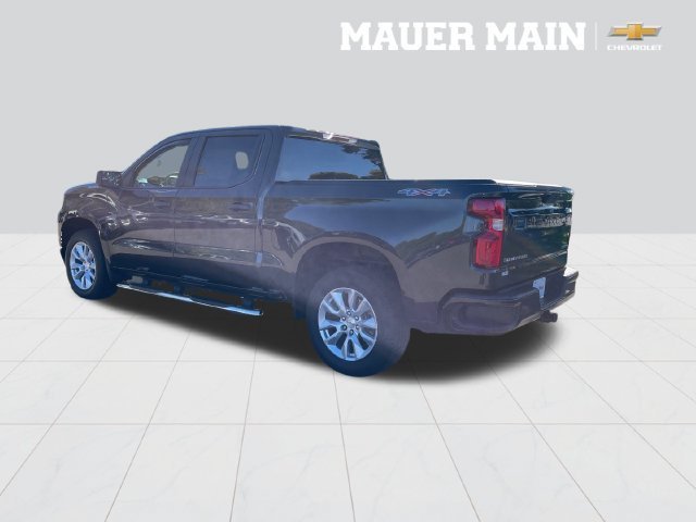 Used 2021 OXFORD BROWN METALLIC Chevrolet Custom image 3
