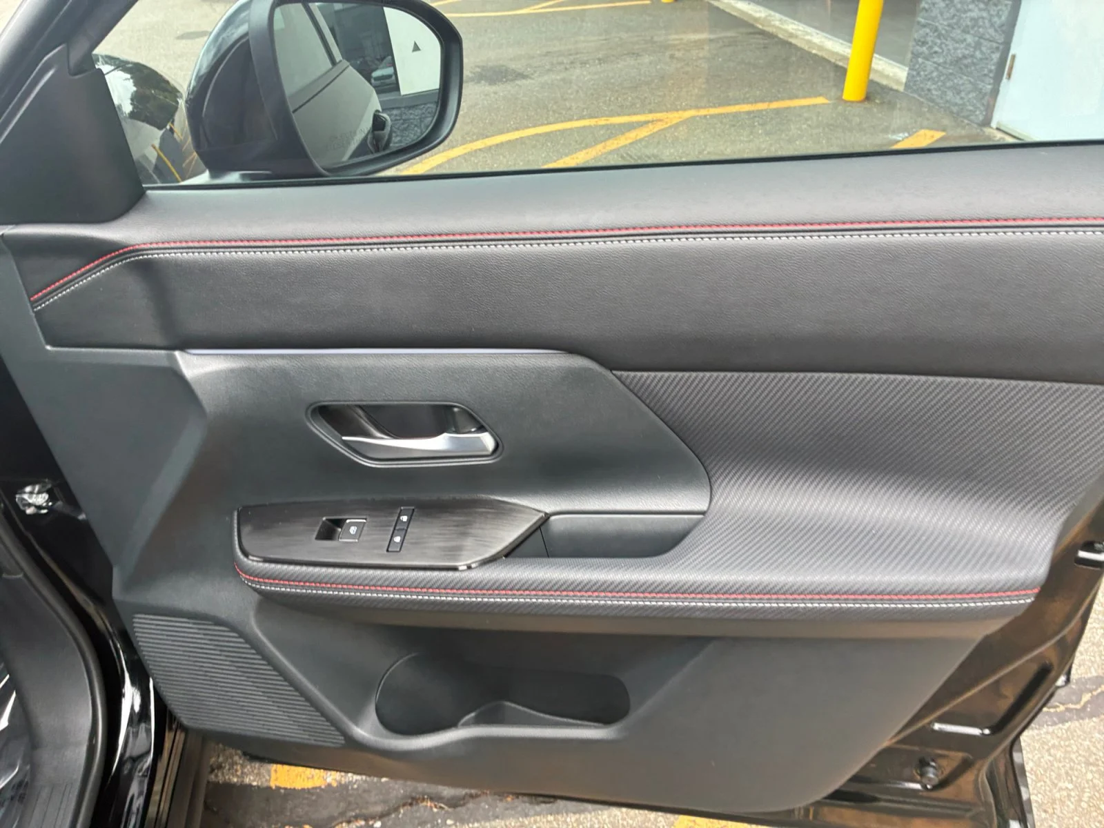 Certified Used 2025 Super Black Nissan SR image 33