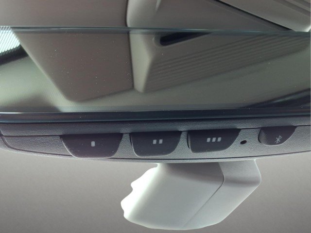 2026 Volkswagen Tiguan SE - Photo 25