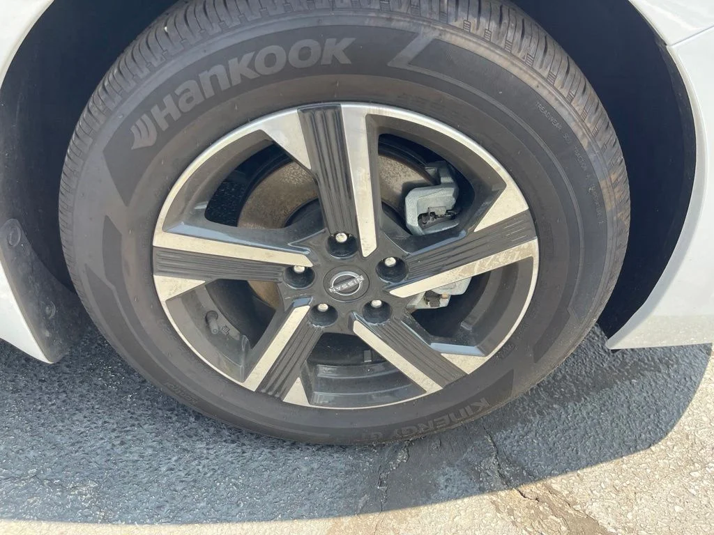 2025 Nissan Sentra SV - Photo 28