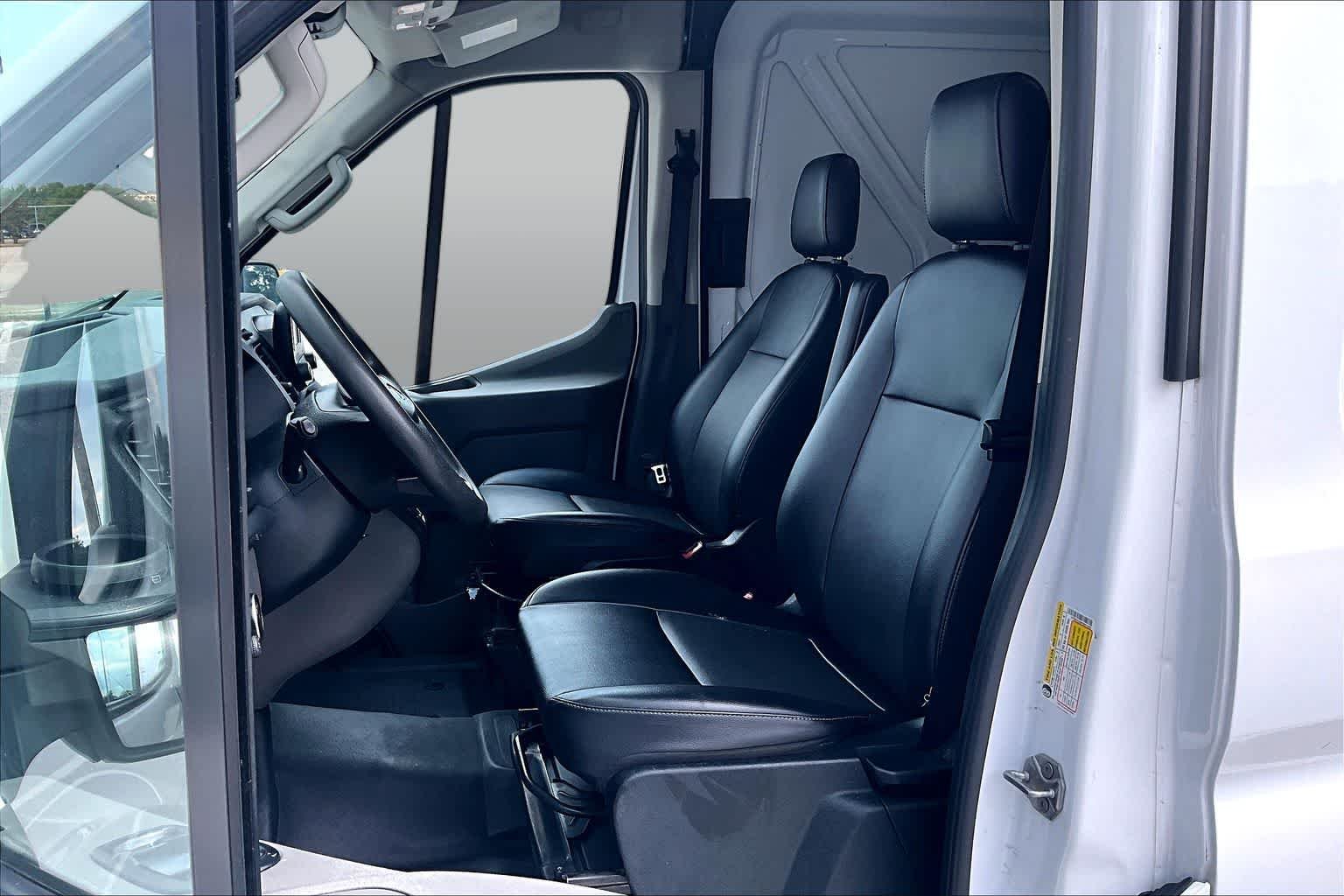 Used 2023 Oxford White Ford  image 8