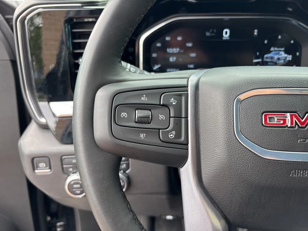 2024 GMC Sierra 1500 SLT - Photo 9