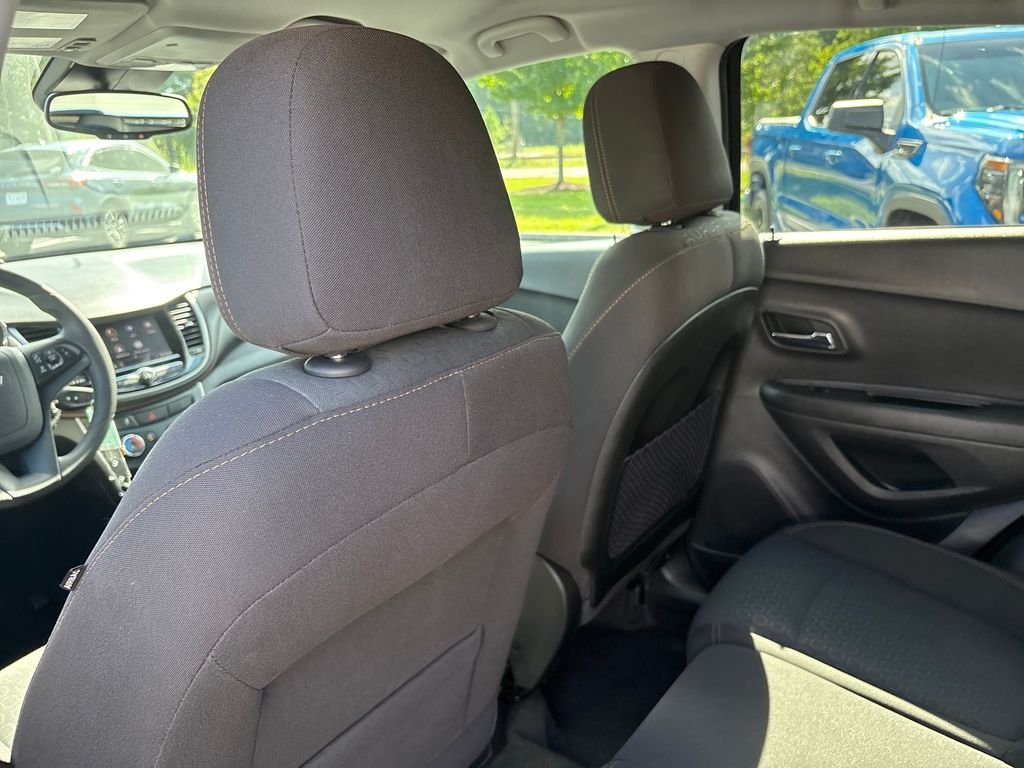 Used 2020 Gray Chevrolet LS image 22