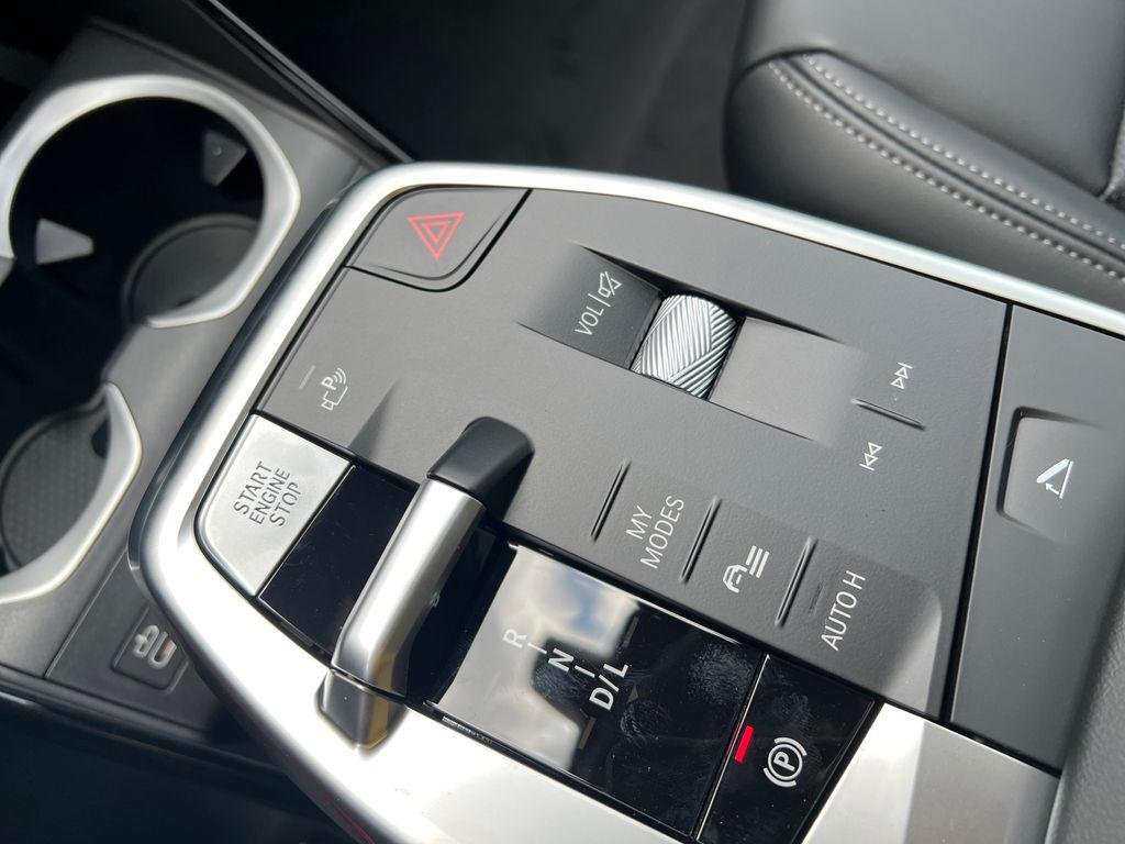New 2026 Dune Grey Metallic BMW xDrive28i image 17