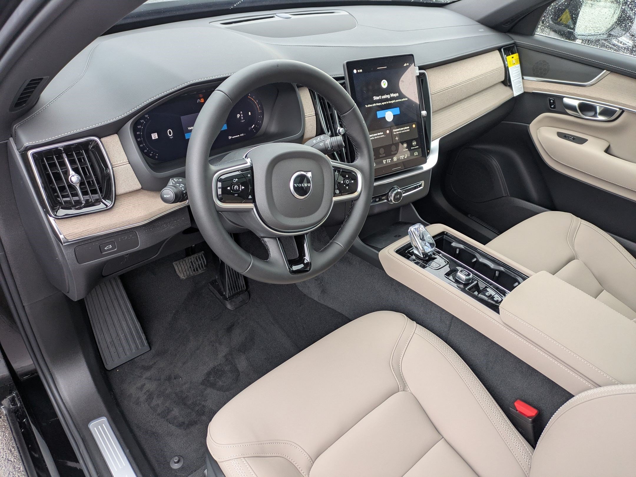 New 2026 Onyx Black Volvo Core image 12