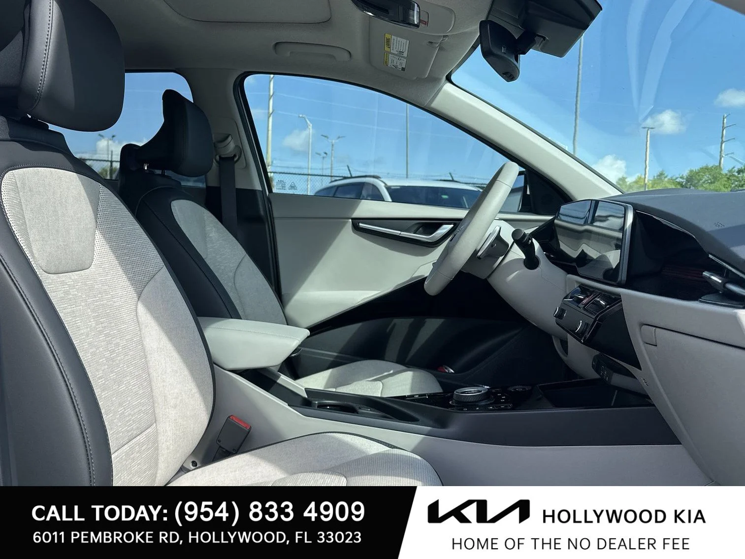 New 2025 Snow White Pearl Kia Wave image 26