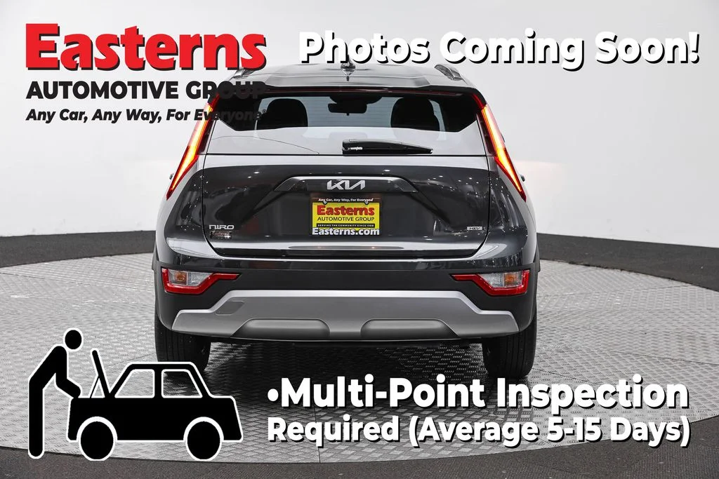 Used 2025 Gray Kia LX image 6