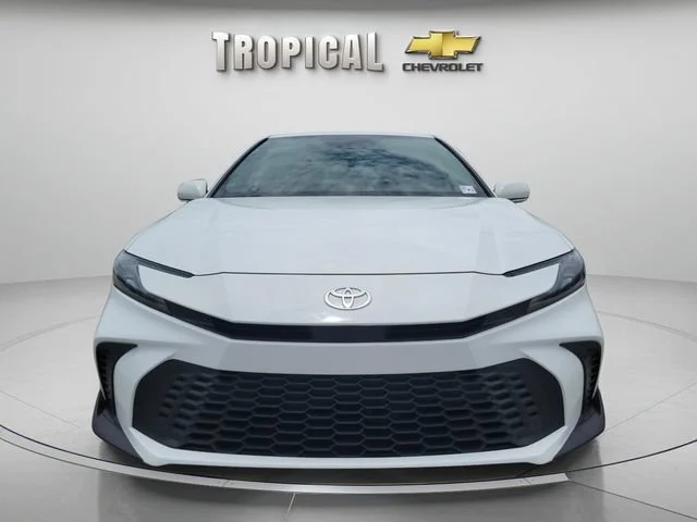 Used 2025 White Toyota LE image 8