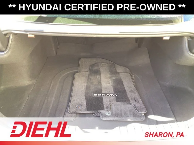 Used 2024 Silver Hyundai SEL image 15