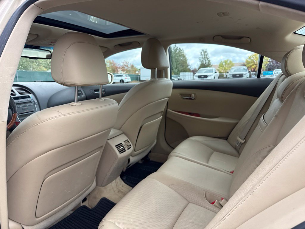 Used 2007 Golden Almond Metallic Lexus 350 image 17