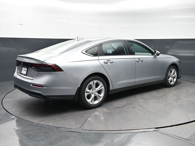 New 2026 Solar Silver Metallic Honda LX image 5