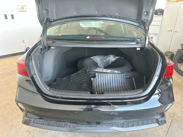 Used 2023 Black Kia LXS image 28