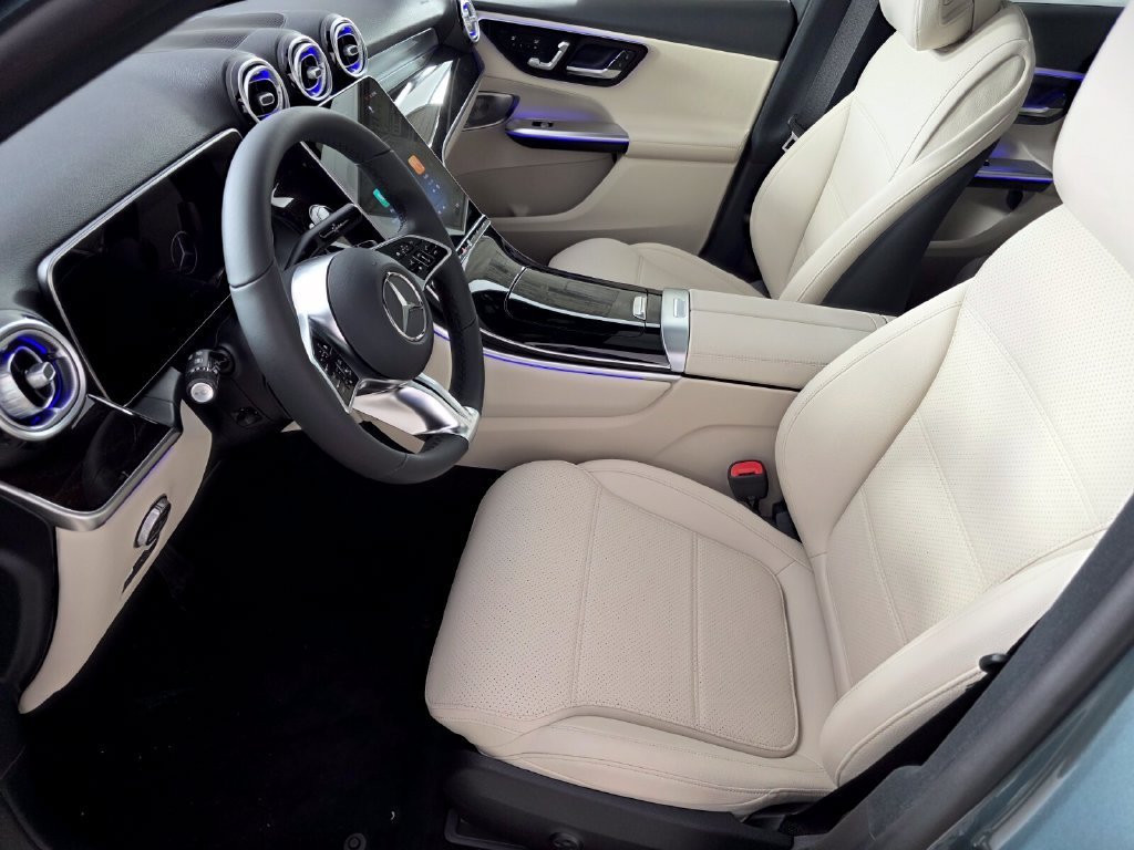 New 2027 Verde Silver Metallic Mercedes-Benz GLC 300 image 22