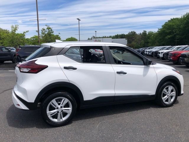 Used 2024 White Nissan S image 3
