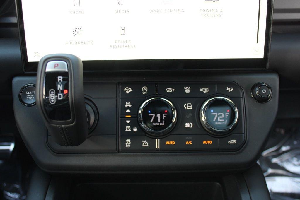 2026 Land Rover Defender OCTA - Photo 45