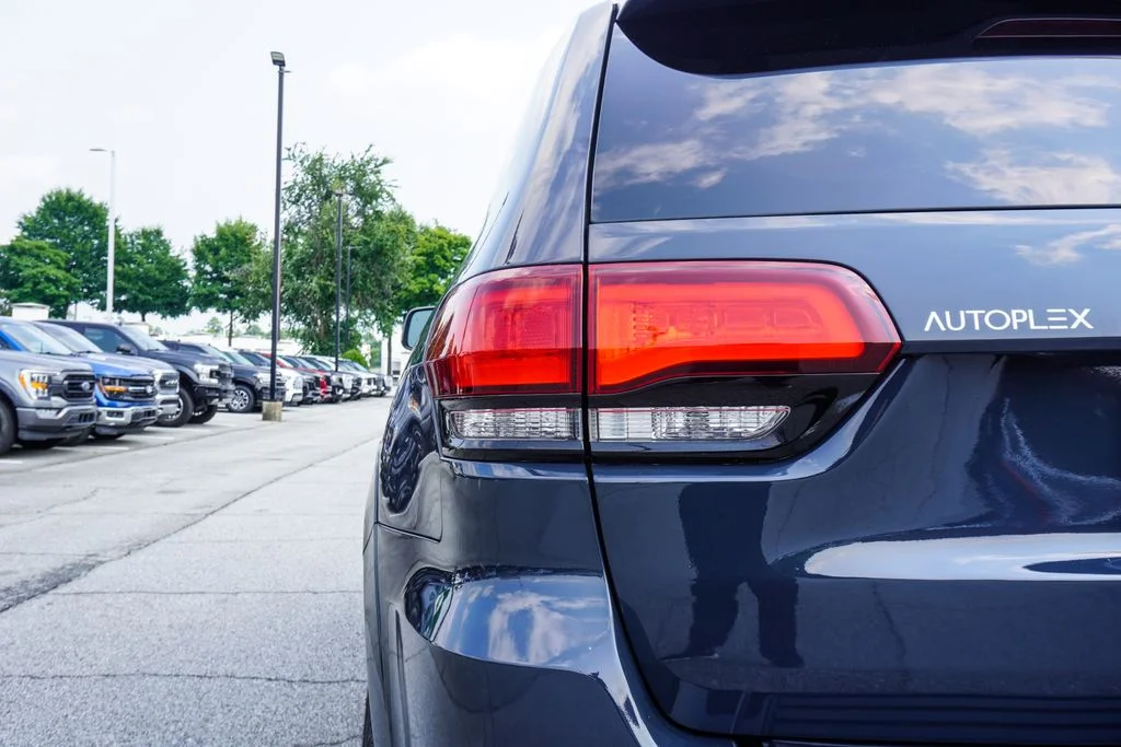 Used 2018 Black Jeep Trackhawk image 38
