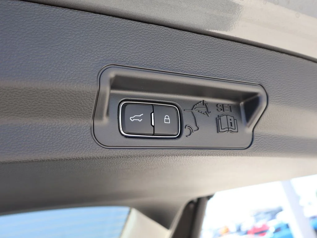 New 2026 Carbonized Gray Metallic Ford Active image 17