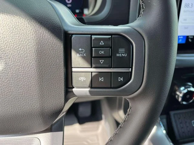 New 2026 Agate Black Metallic Ford XLT image 25