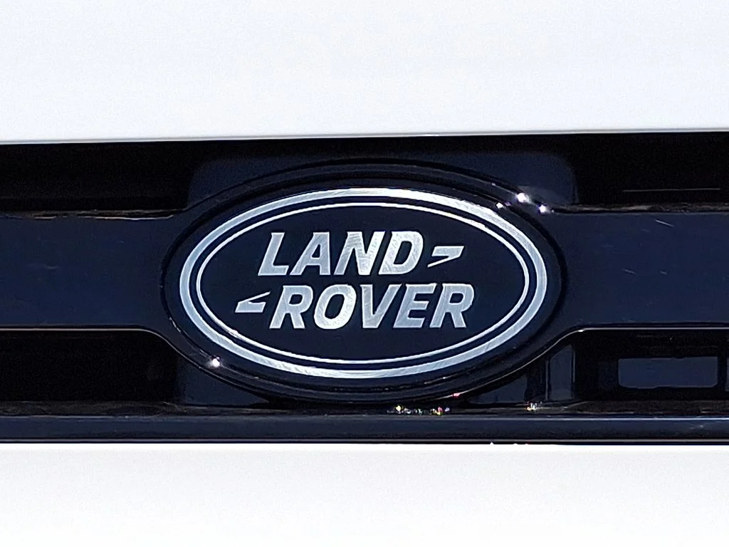 New 2026 Fuji White Land Rover S image 19