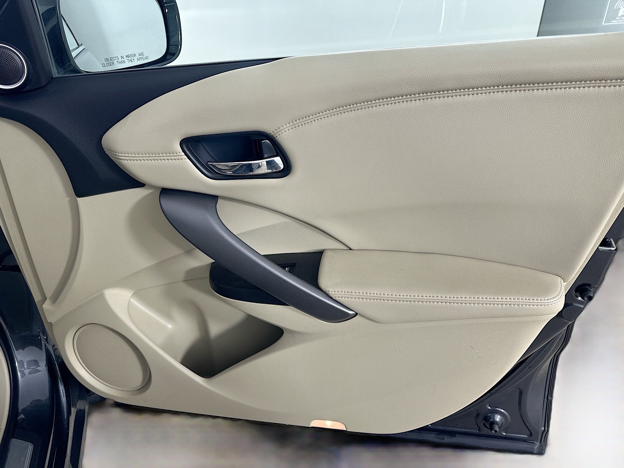 Used 2013  Acura Tech Pkg image 40