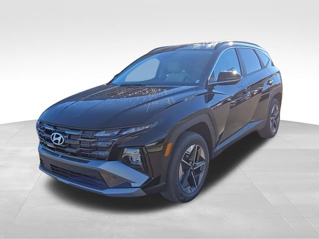 Used 2025 Black Hyundai SEL Convenience image 4