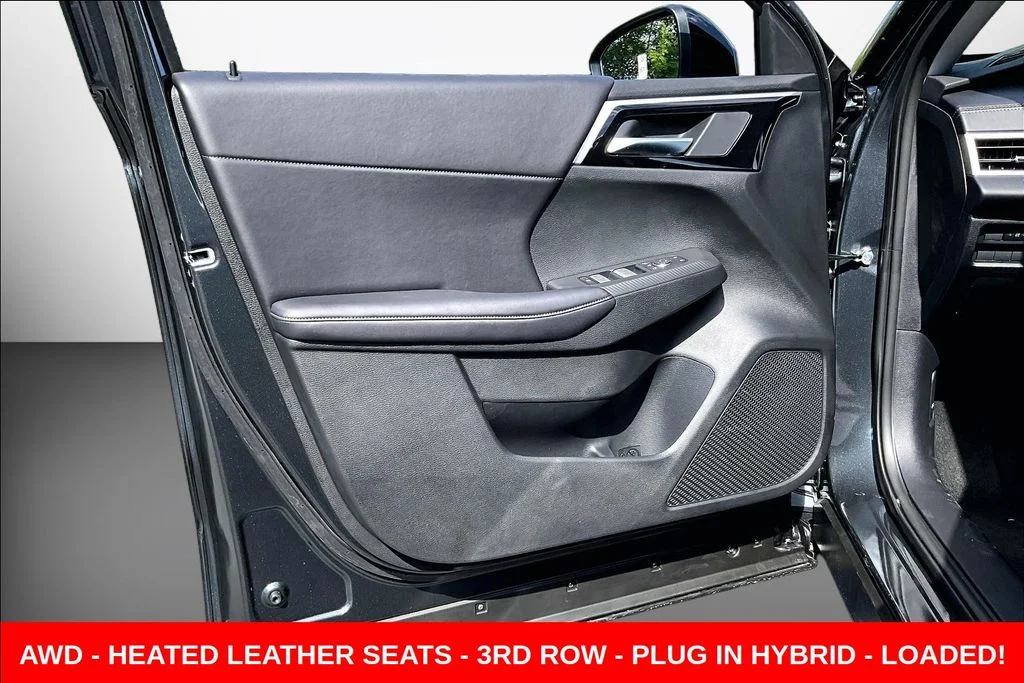 New 2026 Gray Nissan SL image 25
