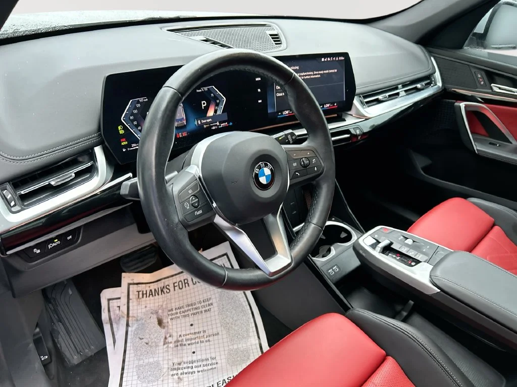 Used 2023 Silver BMW xDrive28i image 14