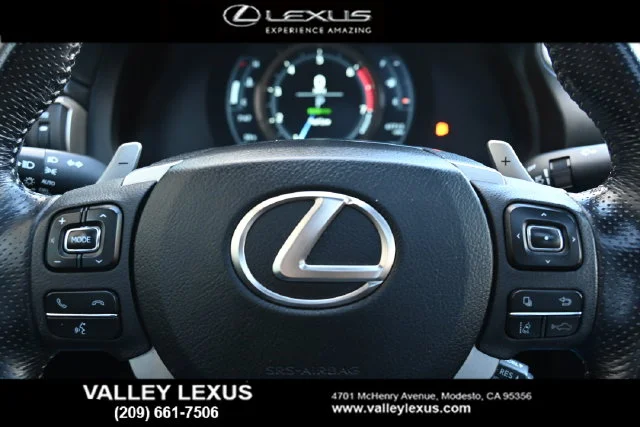 Used 2017 Silver Lexus 200t image 10