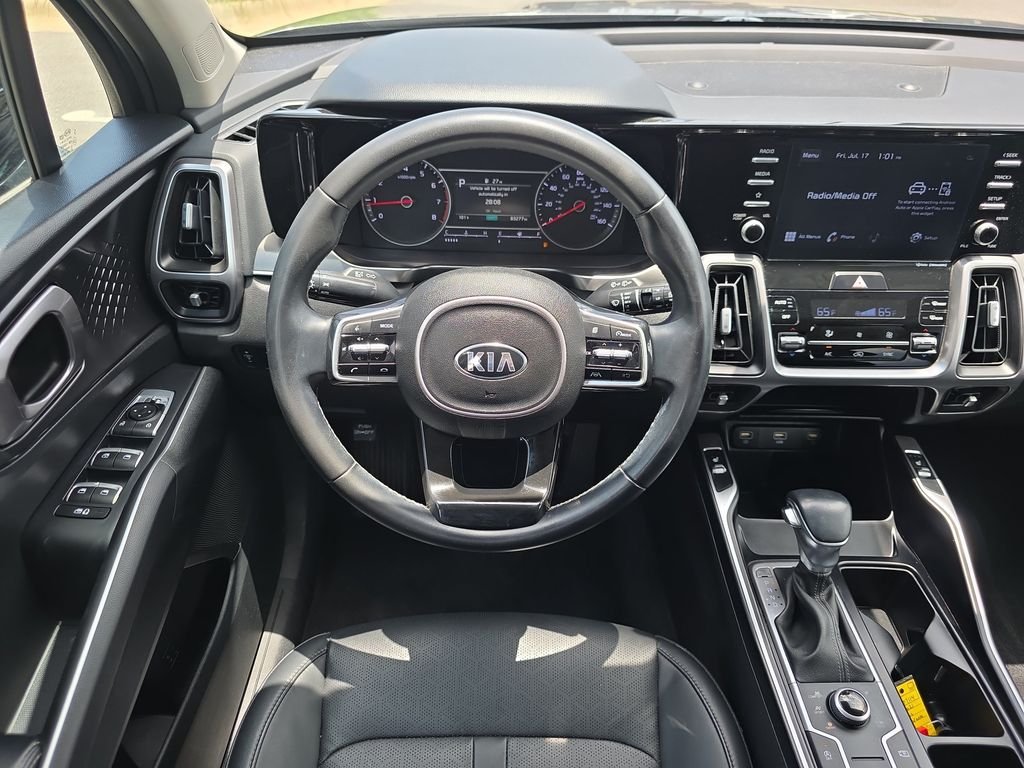 2021 Kia Sorento S - Photo 14