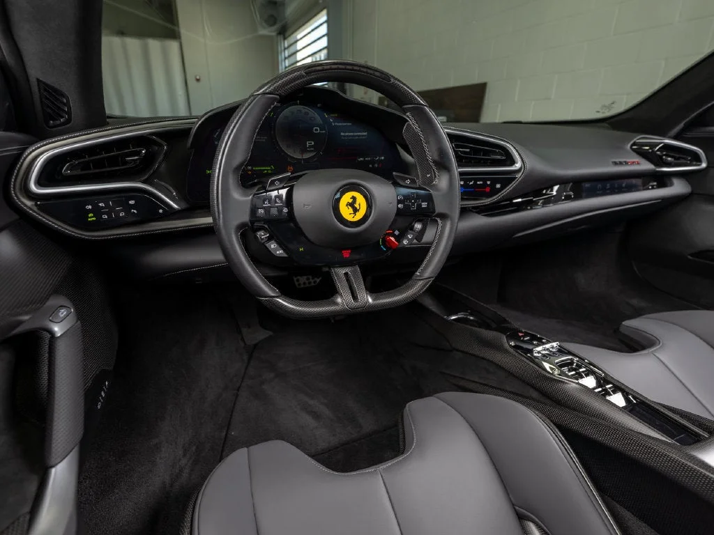 Certified Used 2025 Verde Masoni Opaco Ferrari  image 27