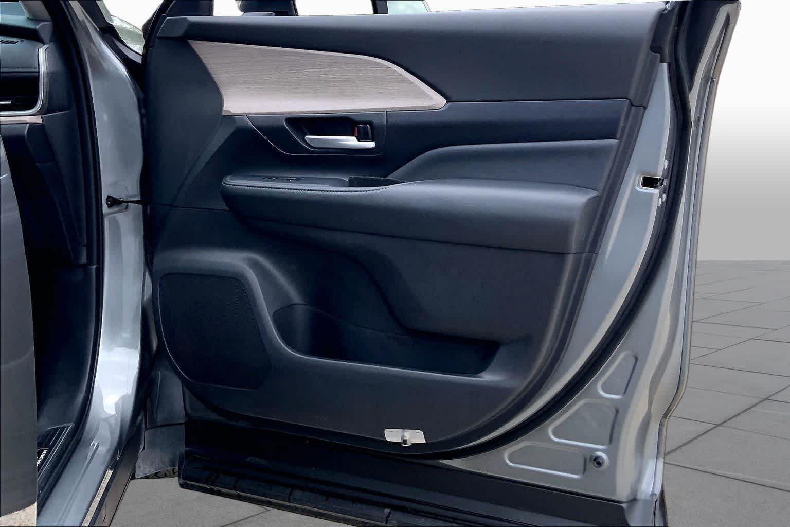 Used 2025 Heavy Metal Toyota Hybrid Limited image 23
