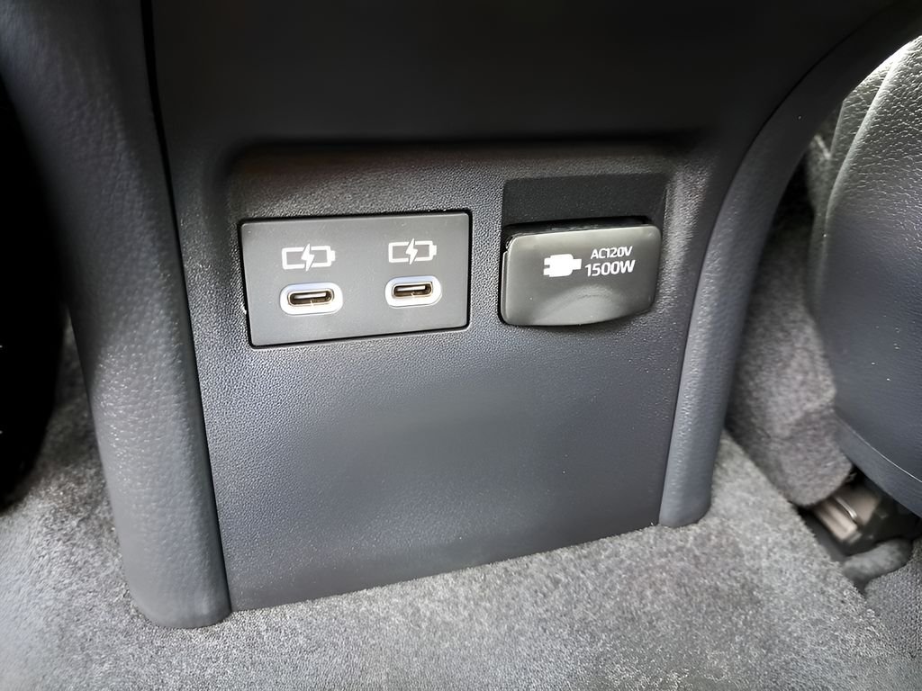 2026 Toyota Prius Plug-in Hybrid XSE - Photo 8