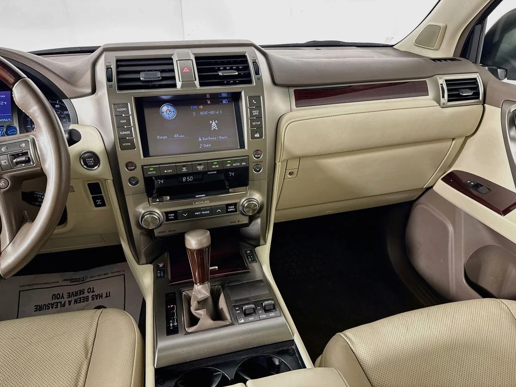 Used 2018 Silver Lexus 460 image 31