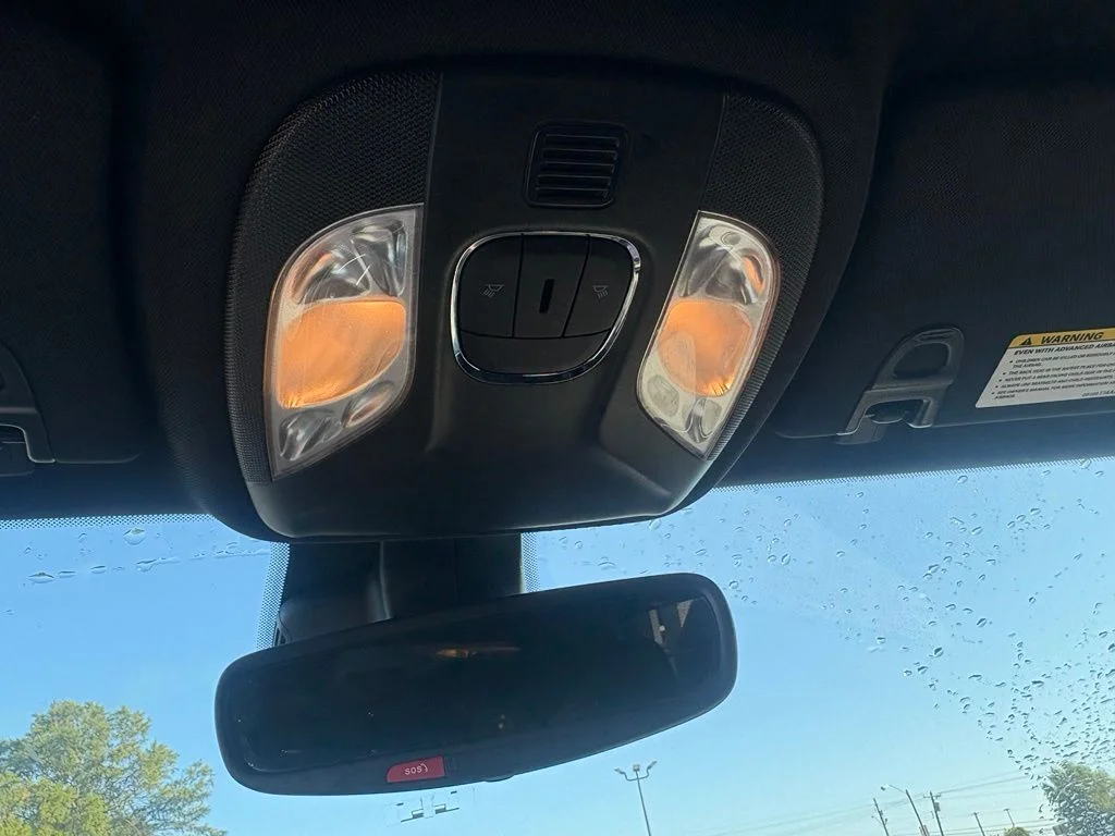 Used 2024 White Jeep Latitude image 23