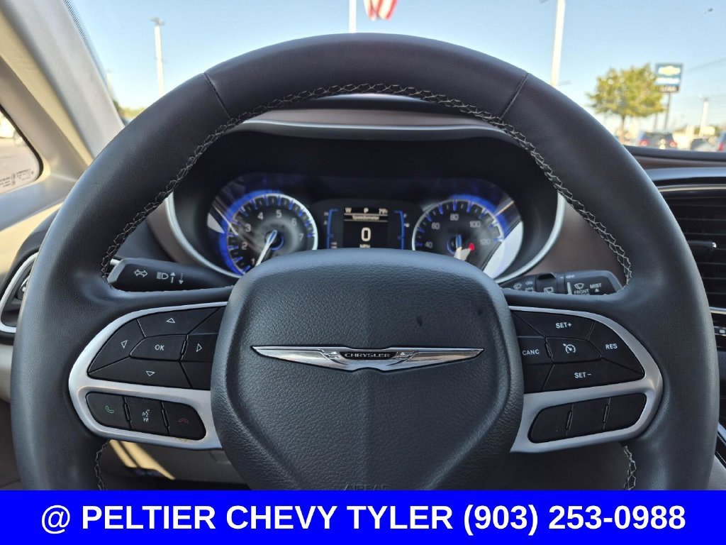 2023 Chrysler Voyager LX - Photo 20