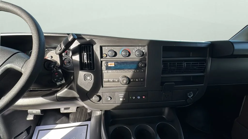 New 2026 Summit White GMC Work Van image 9