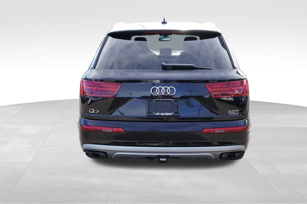 Used 2018 Black Audi 3.0T Prestige image 6