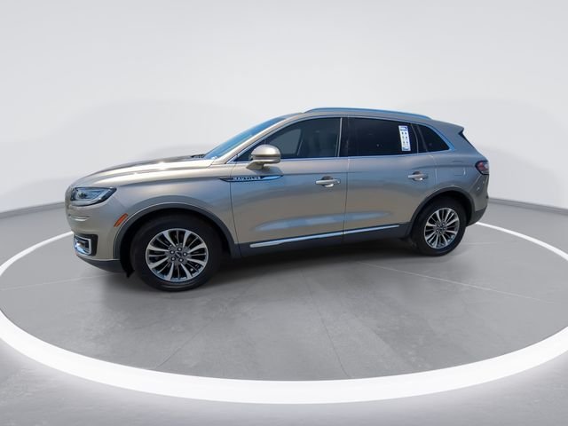 Used 2019 Brown Lincoln Select image 4