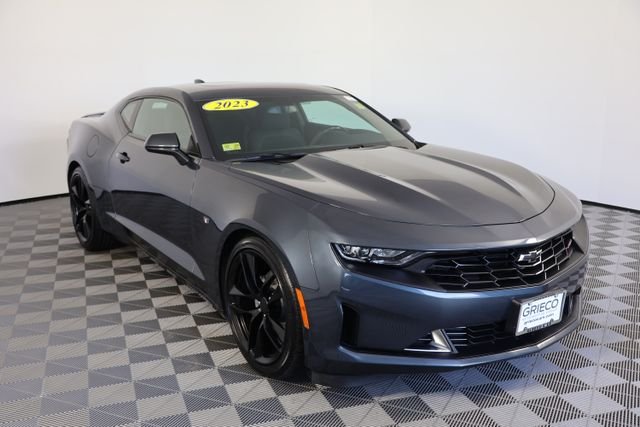 Used 2023 Gray Chevrolet 1LT image 1