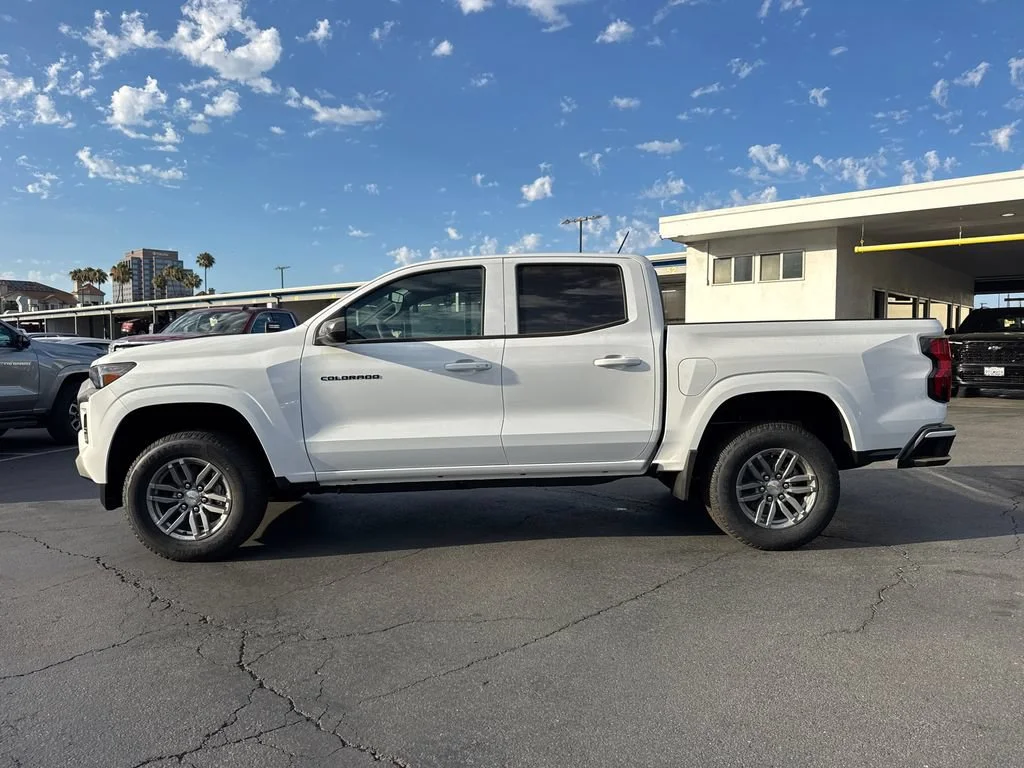 New 2026 Summit White Chevrolet LT image 6