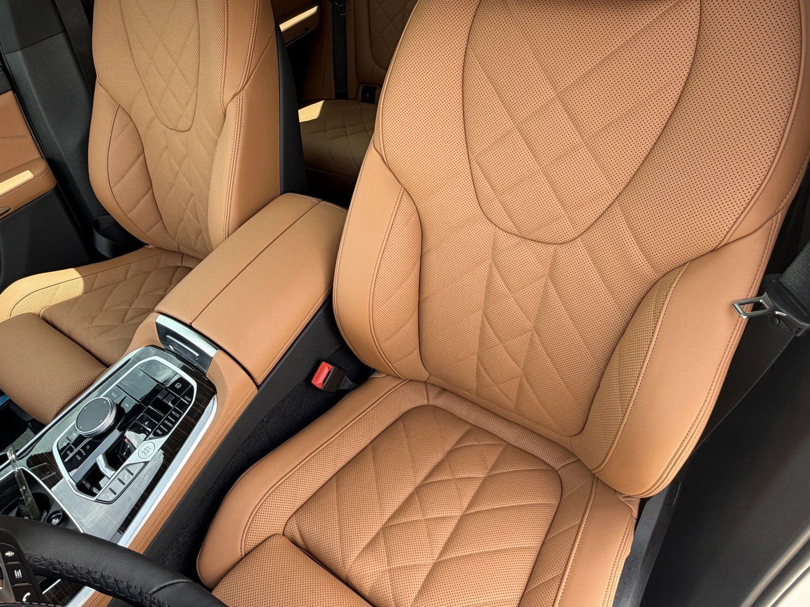 New 2026 Alpine White BMW sDrive40i image 24