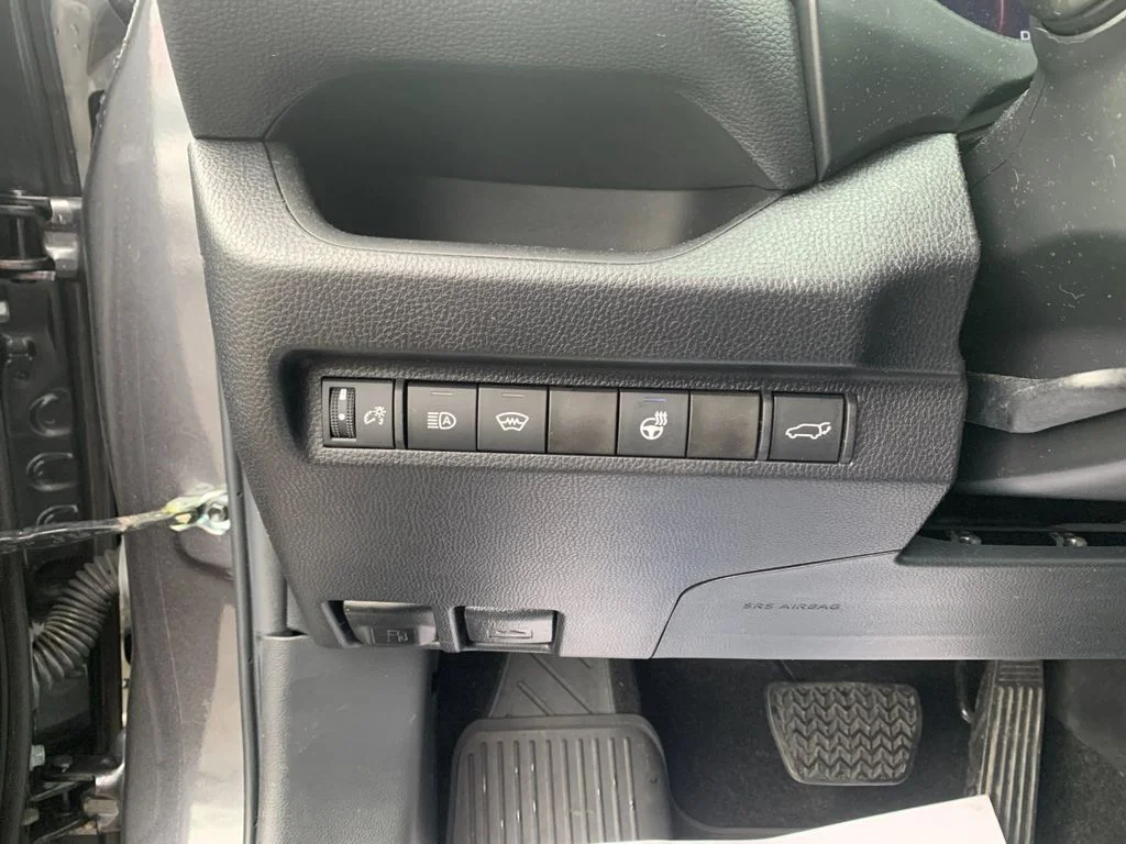 Used 2023 Gray Toyota XLE image 31