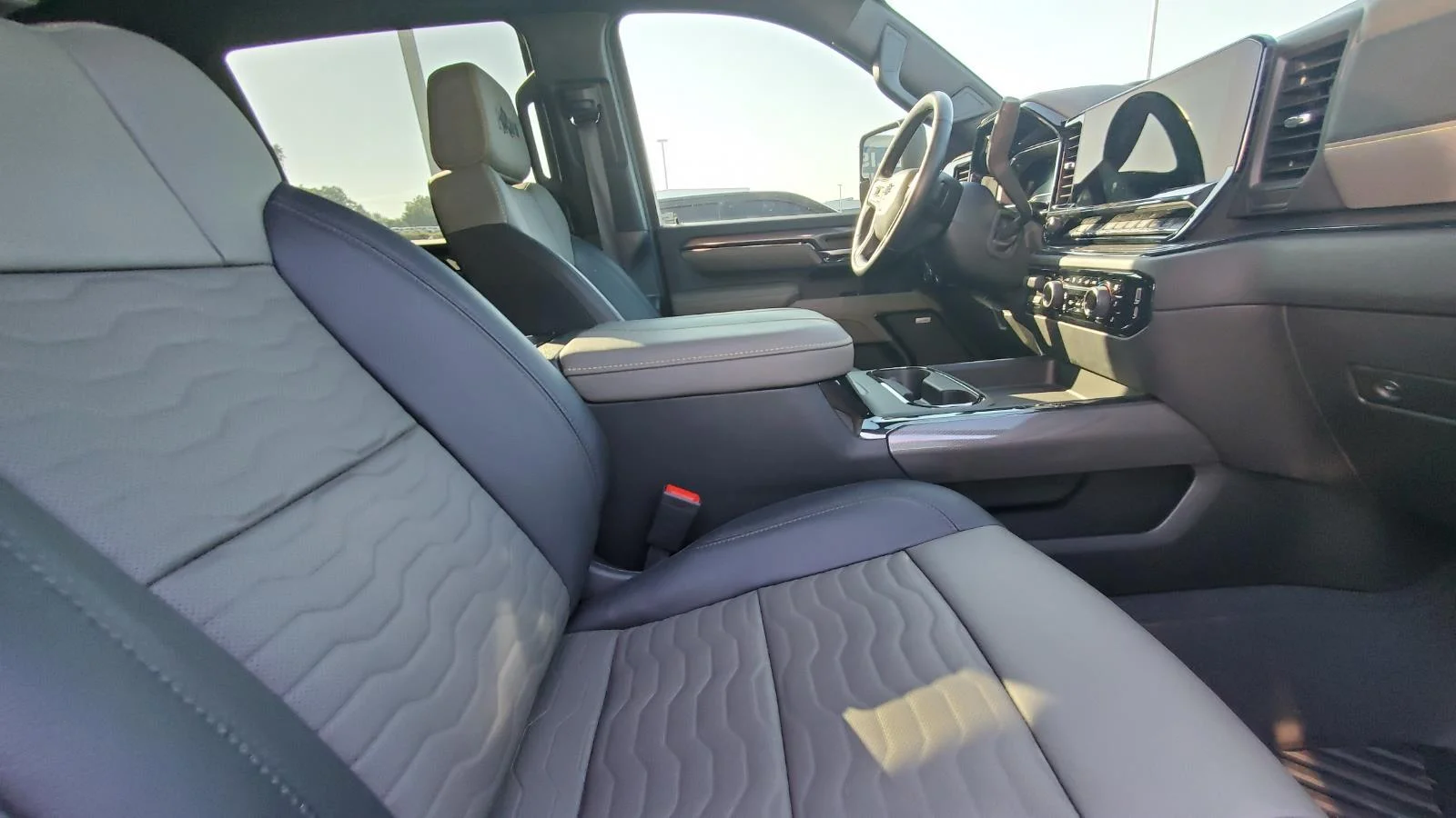 Used 2024 Lakeshore Blue Metallic Chevrolet ZR2 image 4