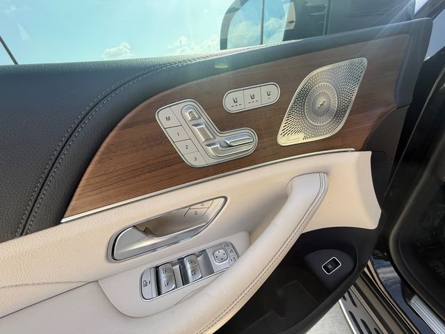 Used 2024  Mercedes-Benz GLE 53 AMG® image 11