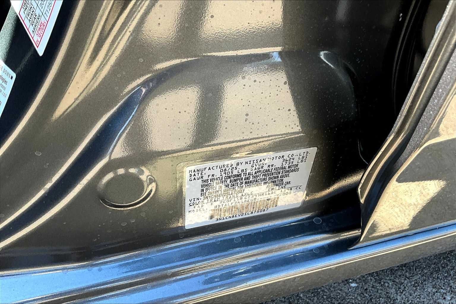 Used 2025 Gun Metallic Nissan SV image 17