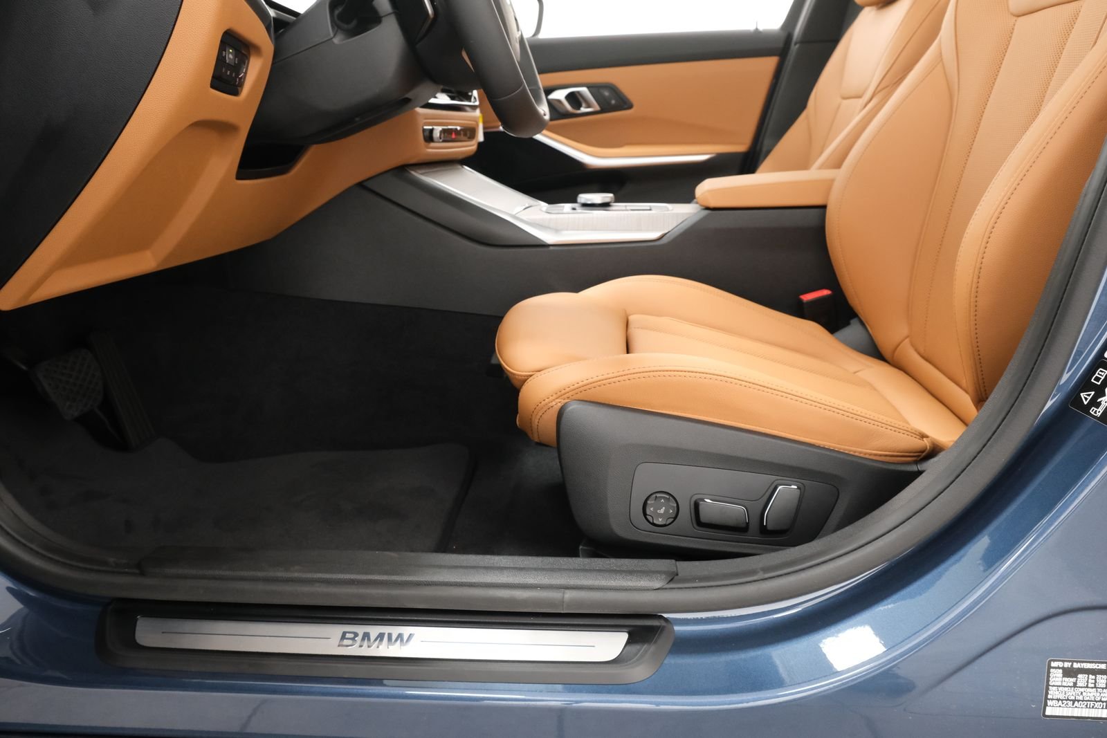 New 2026 Arctic Race Blue Metallic BMW 330i xDrive image 28
